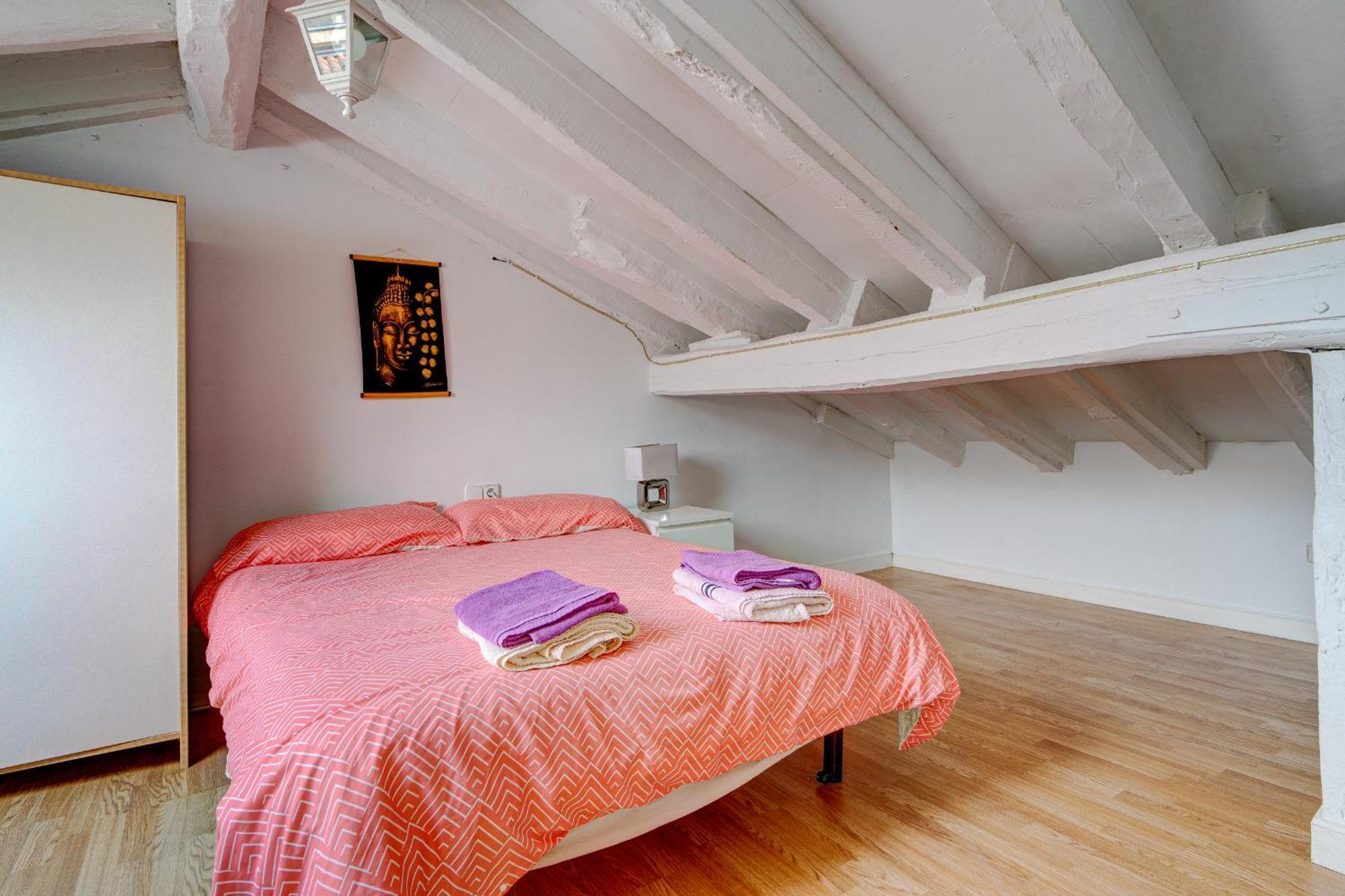 Preciosa Buhardilla En Hondarribia, Centro, 2 Hb *