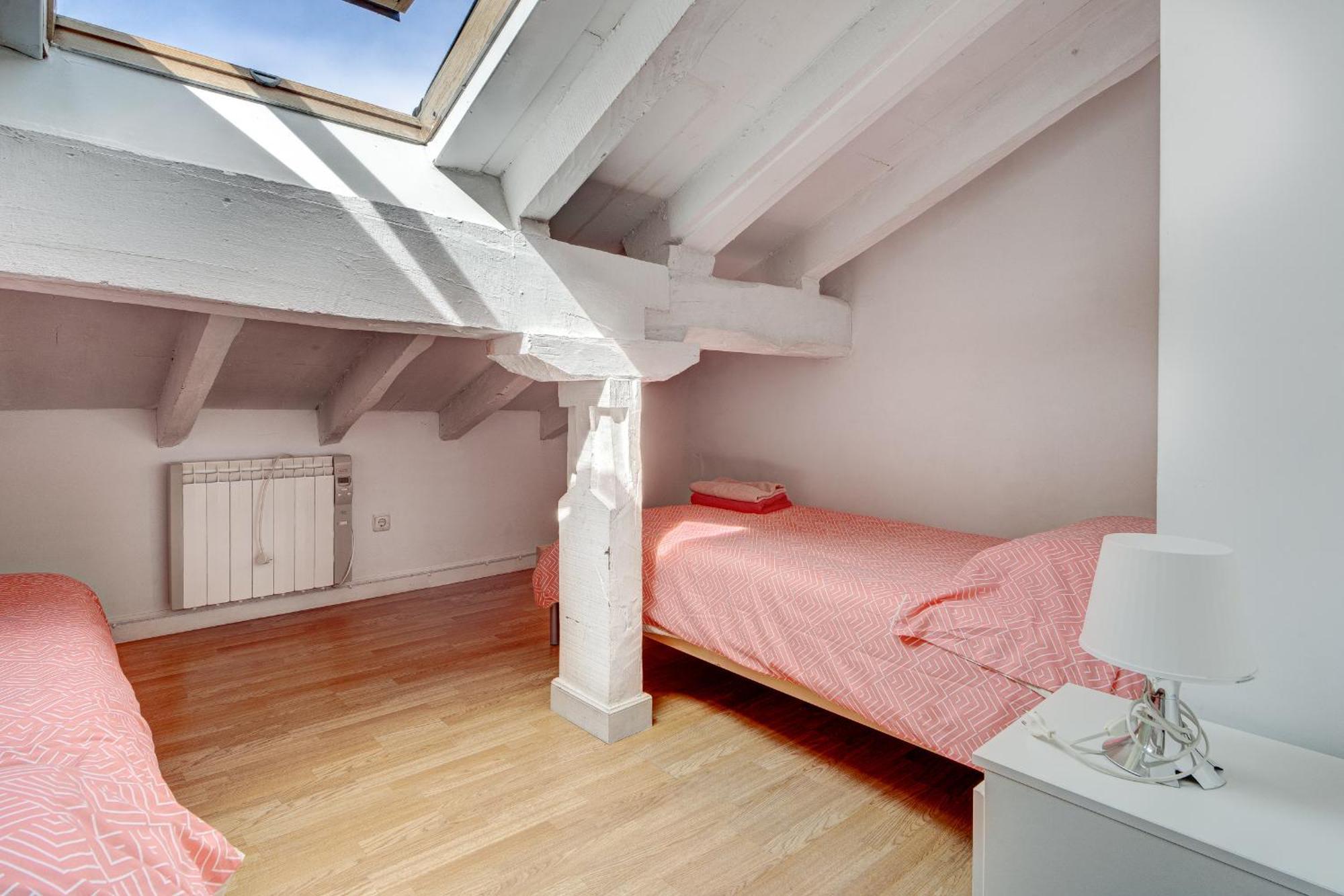 Preciosa Buhardilla En Hondarribia, Centro, 2 Hb * Hondarribia